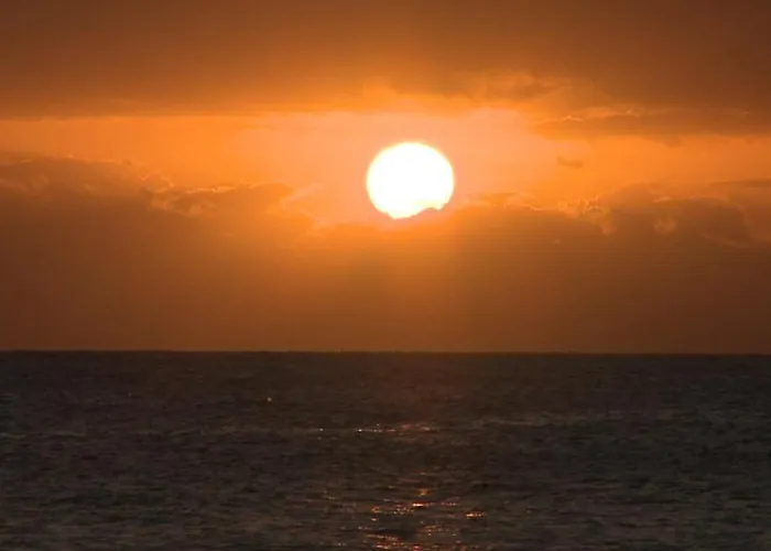 Club Torso Gay Men Only 4*